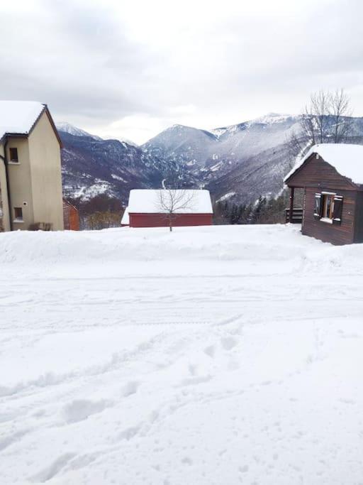T2 Confortable 31M2 Piscine Terrasse Vue Degagee Montagne Ignaux Eksteriør billede